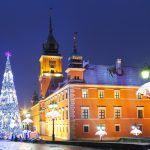 雪のワルシャワ旧市街　クリスマスの風景　ポーランド
