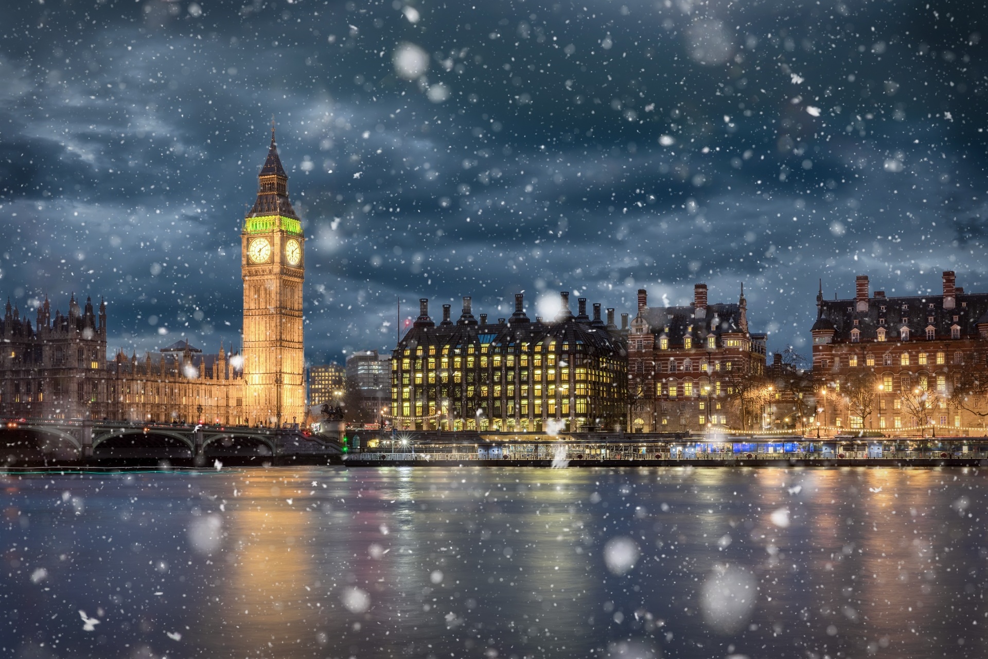 冬の夜のロンドン　イギリスの風景