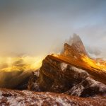 雲と美しい日の入りの風景　セチェダ・ピーク　イタリア・ドロミテ　オドレ山脈