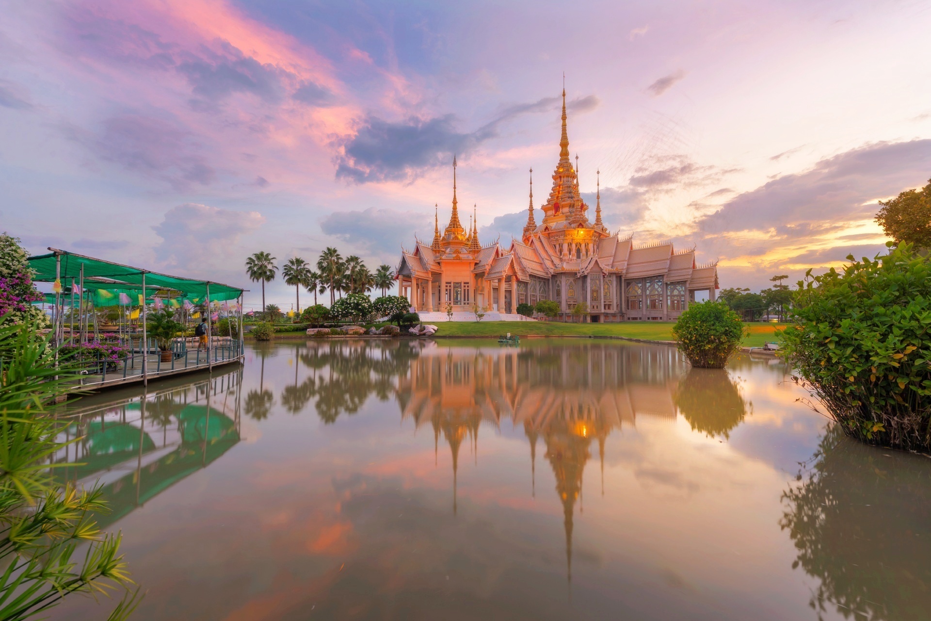 ワット・ノン・クン寺院　タイの風景
