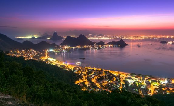 リオデジャネイロの夜景　ブラジルの風景