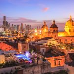 夜のカルタヘナ・デ・インディアス　コロンビアの風景