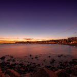 ウルグアイの首都モンテビデオの海岸の夕暮れの風景