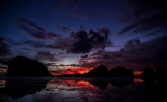 パークメン・ビーチの日の出の風景　タイの風景