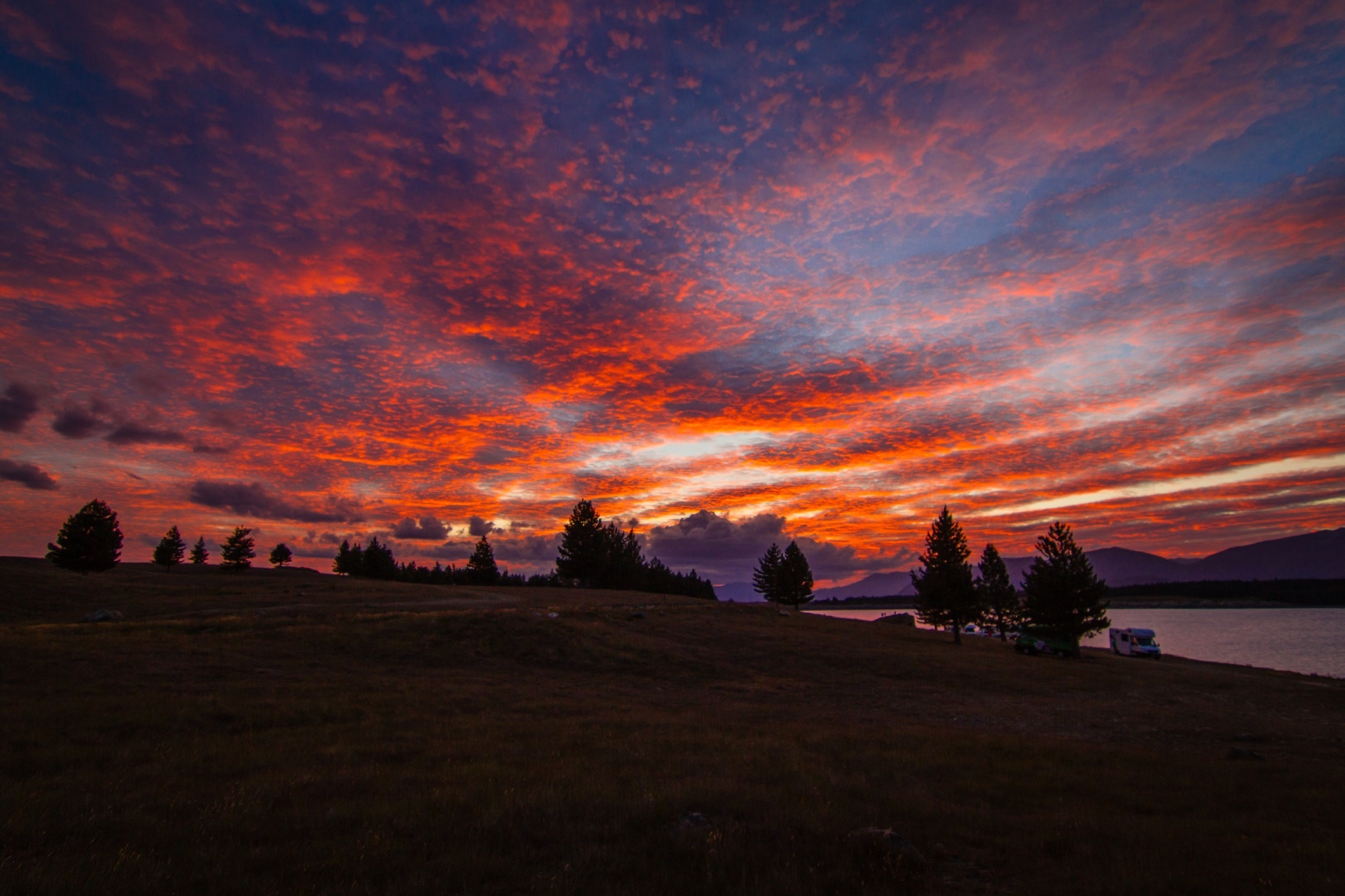 プカキ湖の夕焼け　ニュージーランドの風景