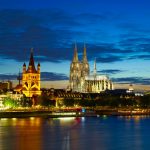 夕方のケルンの風景　ドイツの風景