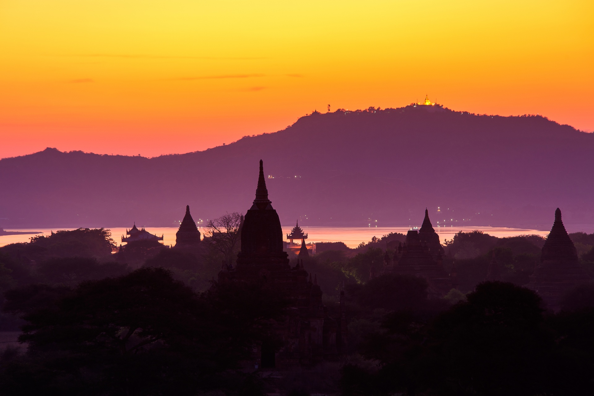 バガンの風景　ミャンマーの風景