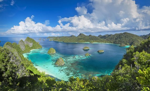 ラジャ・アンパット諸島の風景　インドネシアの風景