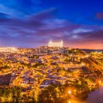 夜のタホ川とトレドの風景　スペインの風景