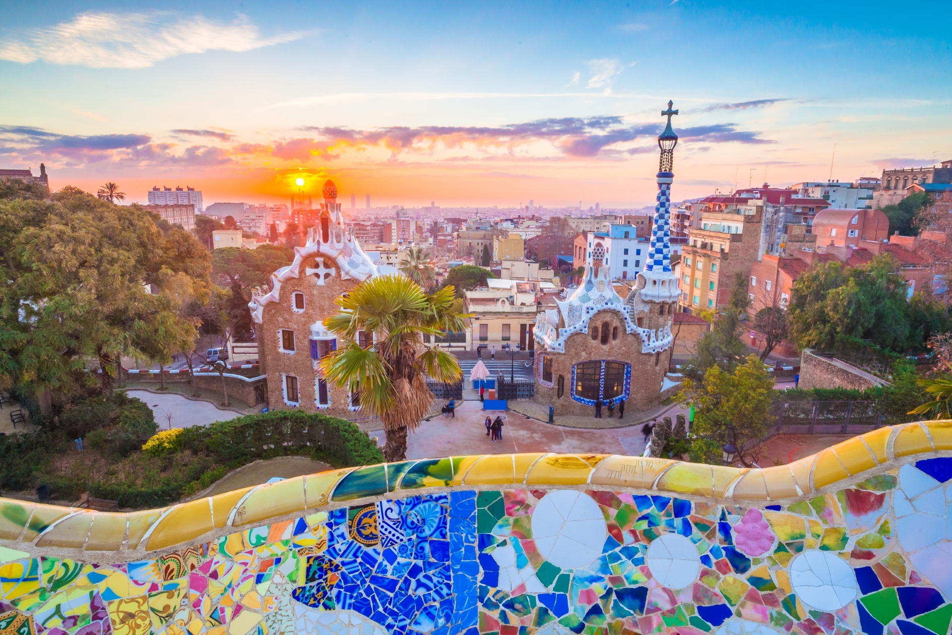 日の出のグエル公園 バルセロナの眺め スペインの風景 Beautiful Photo Net