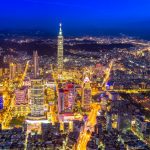 夜の台北のダウンタウン　台湾の風景