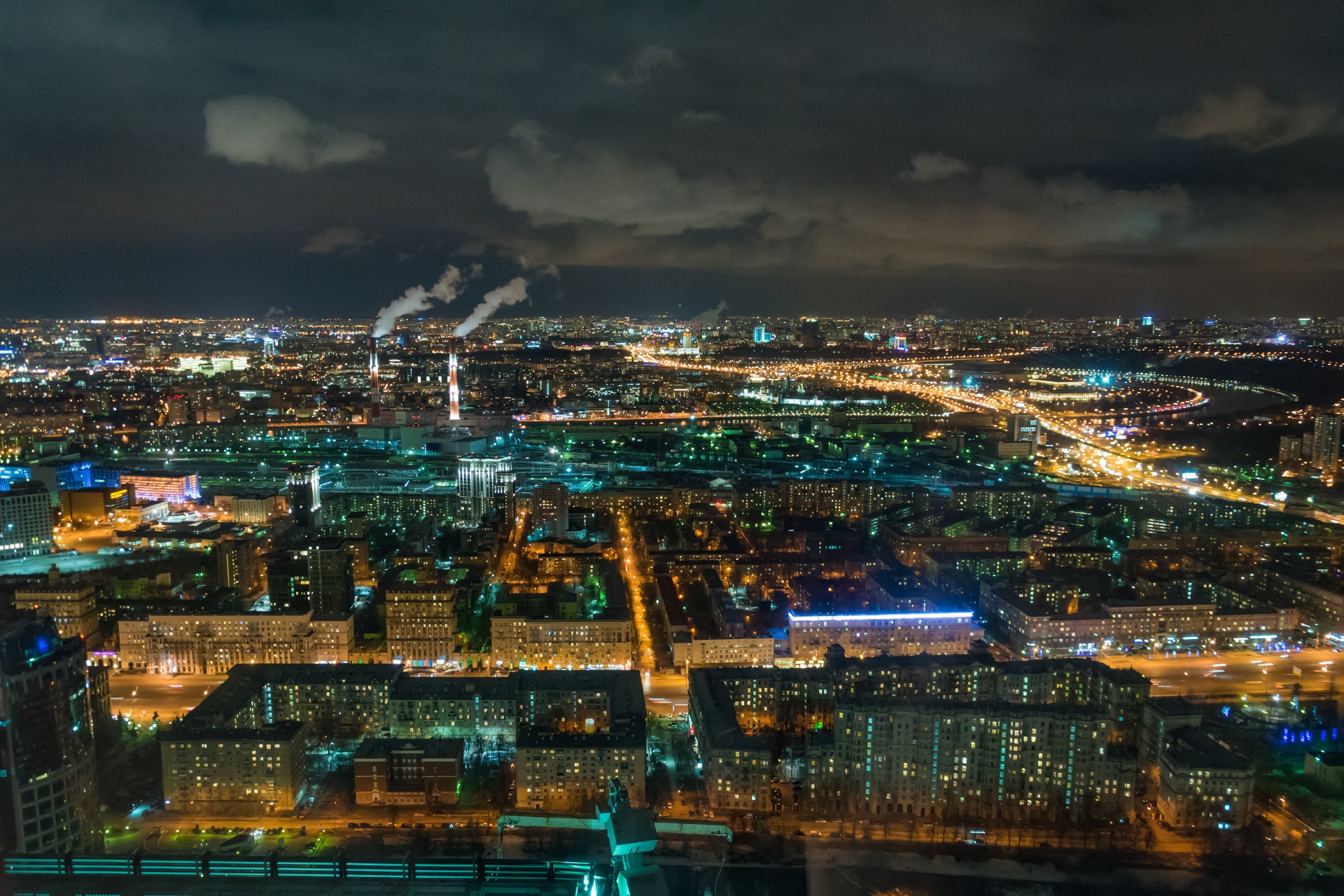 夜のモスクワの風景　ロシアの風景