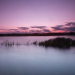 夕暮れ時の川の風景　スウェーデンの風景