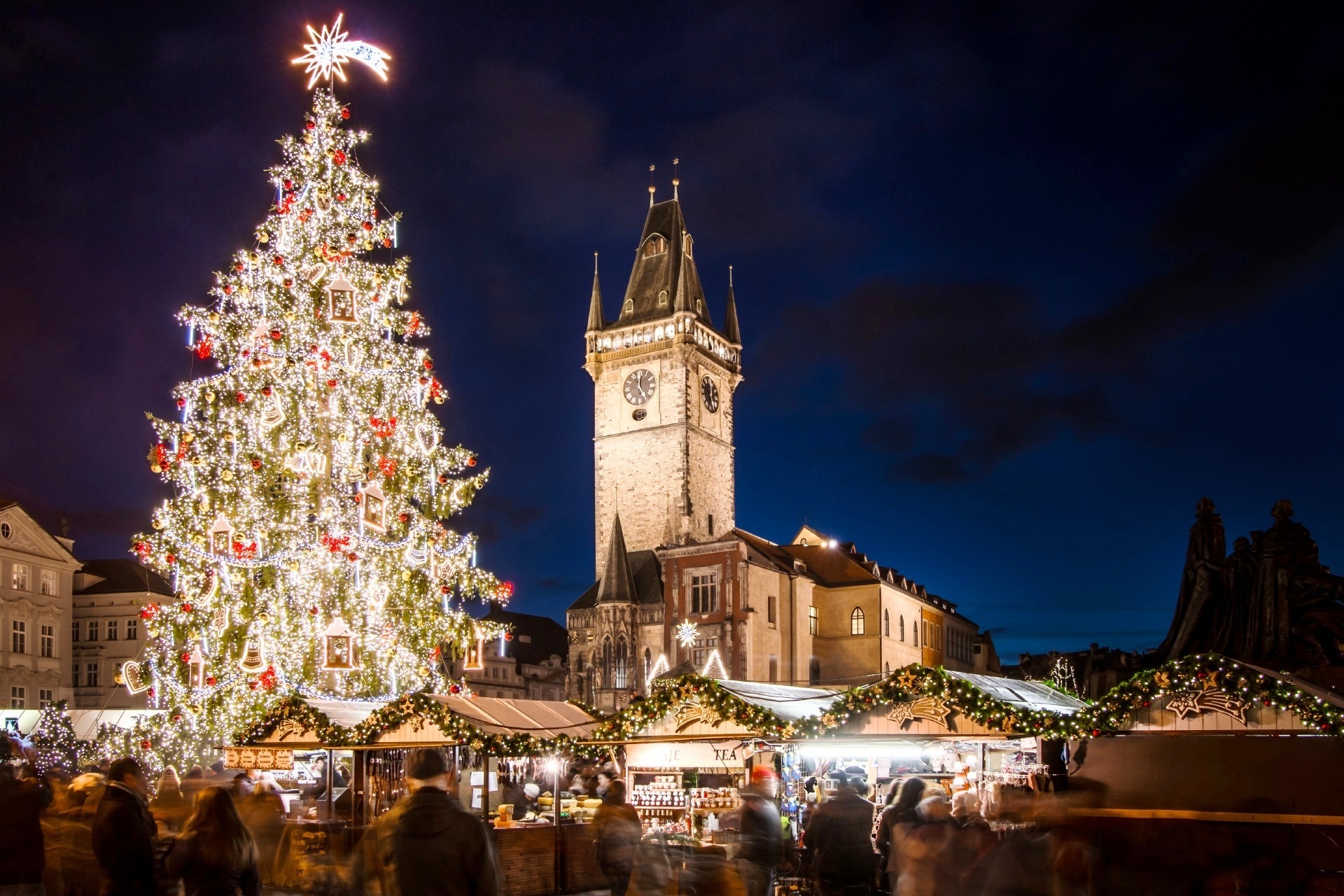 プラハのクリスマスマーケット　チェコの風景
