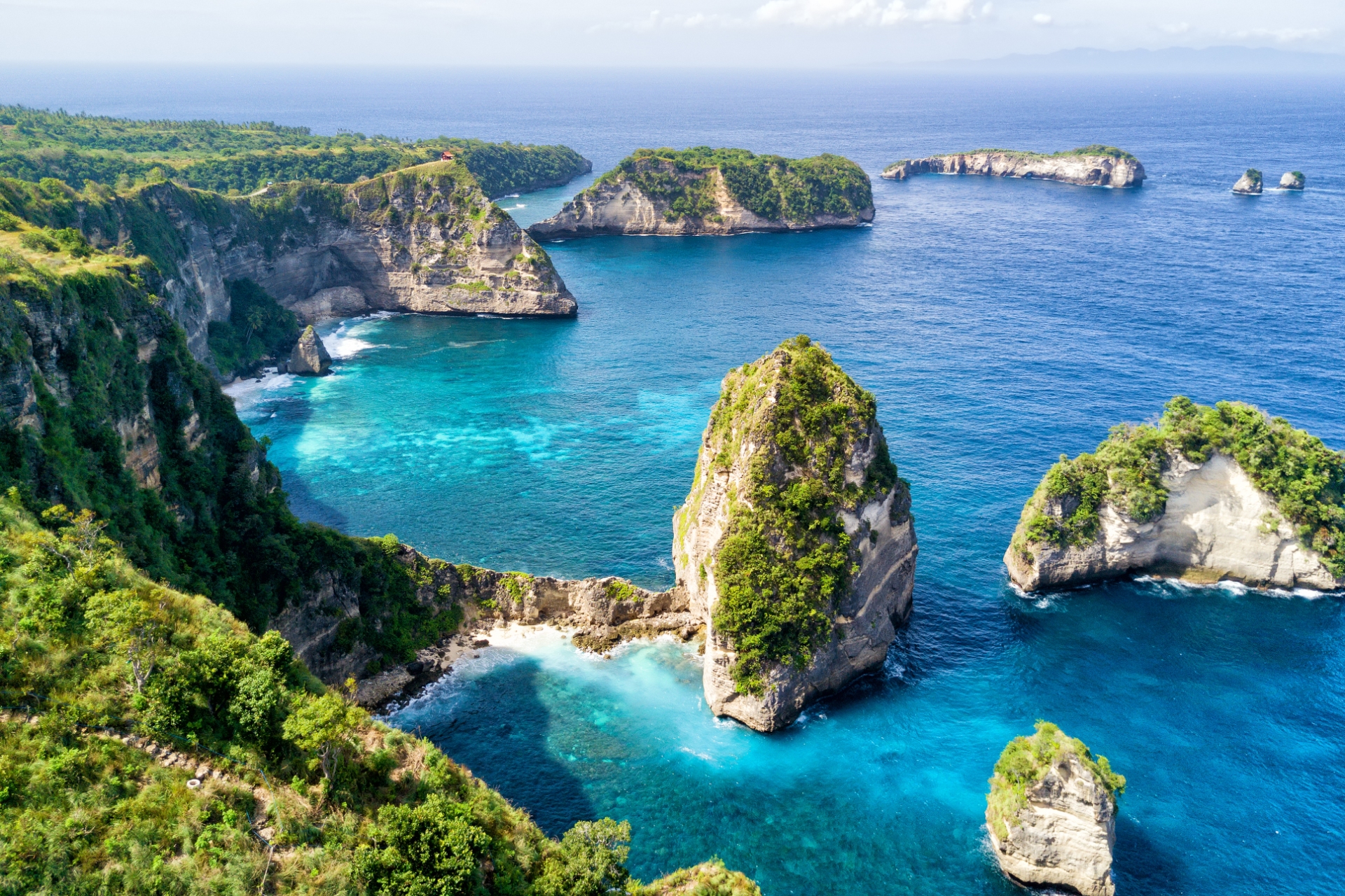 バリ島近海の島々　インドネシアの風景
