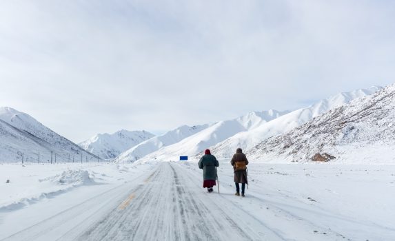 冬のチベットの風景