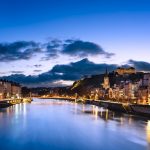夕暮れのソーヌ川の眺め　リヨン　フランスの風景