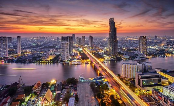 夕暮れのバンコクの風景　タイの風景