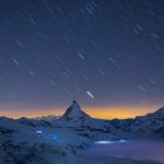 夜のツェルマット　星空とマッターホルンの風景　スイスの風景