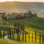 イタリアの田園風景　春の風景