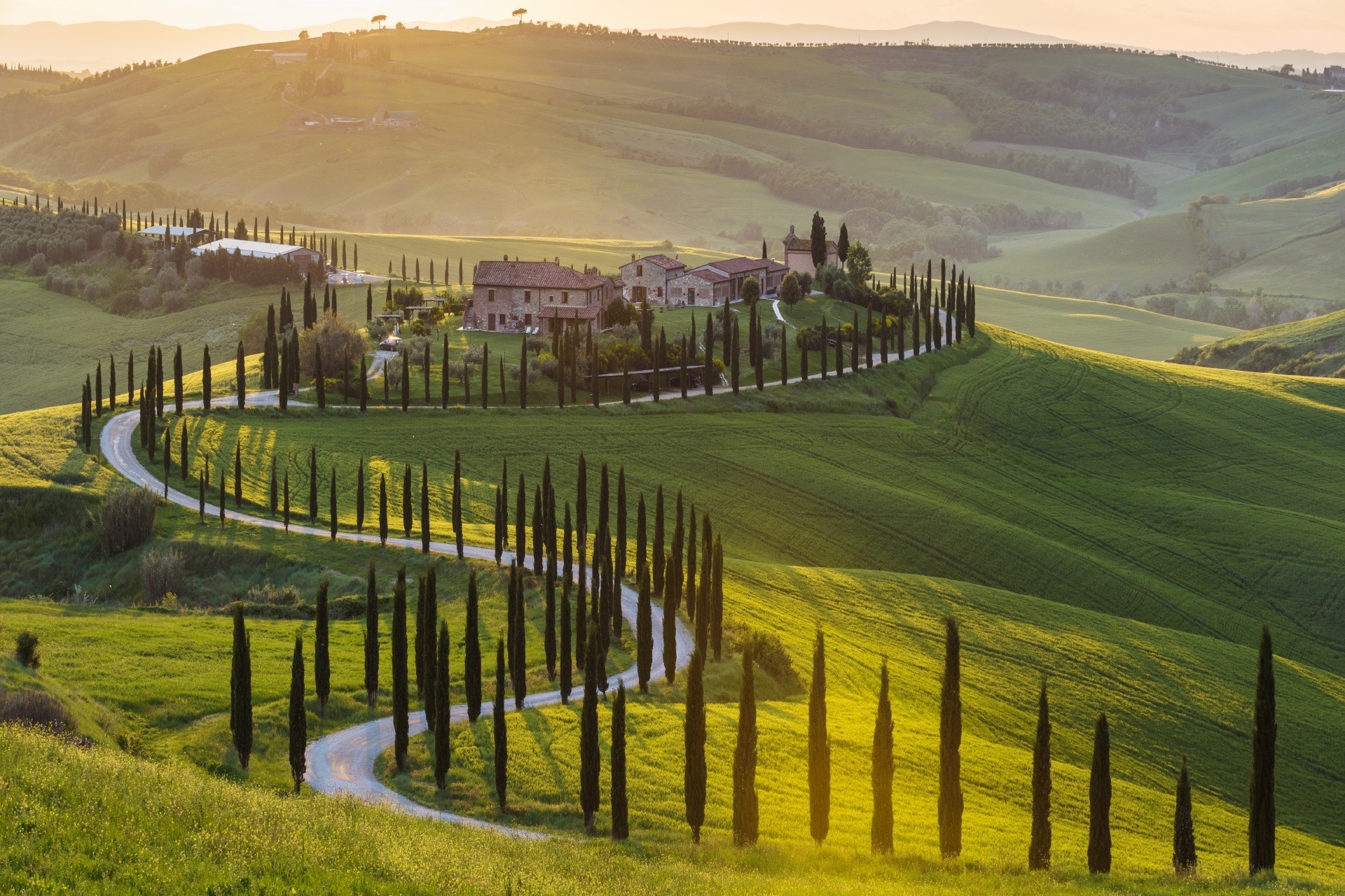 イタリアの田園風景 春のトスカーナの風景 Beautiful Photo Net 世界の絶景 美しい景色