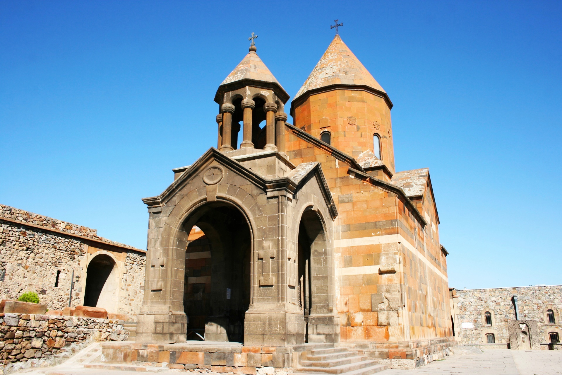 ホルヴィラップ修道院　アルメニアの風景