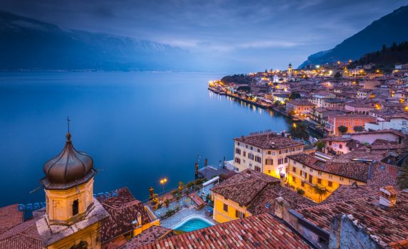 ガルダ湖の風景　イタリアの風景