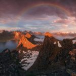 虹の風景　夕暮れのセンジャ島　ノルウェーの風景