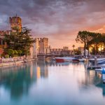 シルミオーネの港　ガルダ湖　イタリアの風景