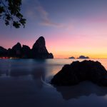 夕暮れのクラビーの浜辺の風景　タイの風景