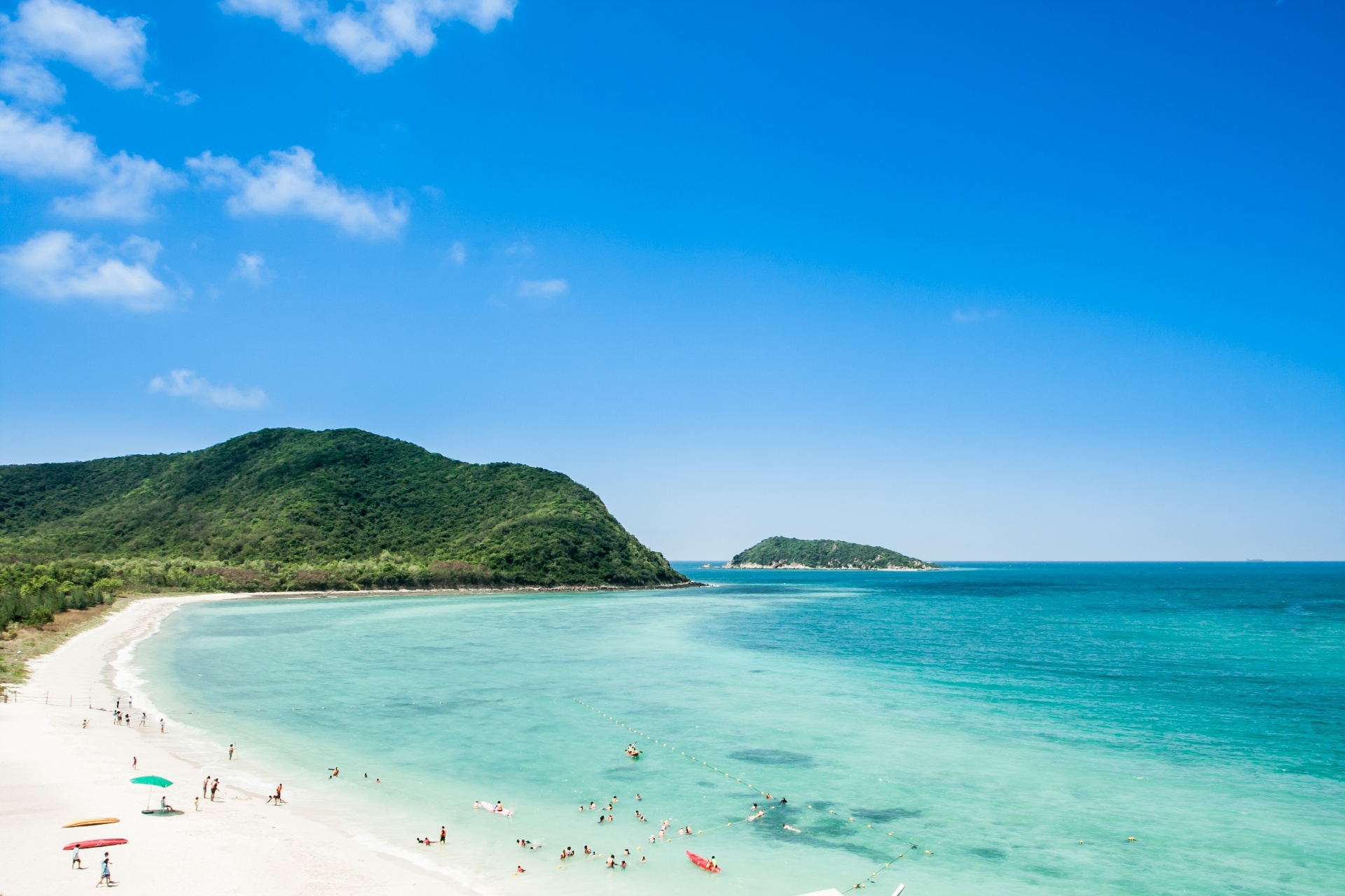 青い海と美しいビーチの風景　タイの風景