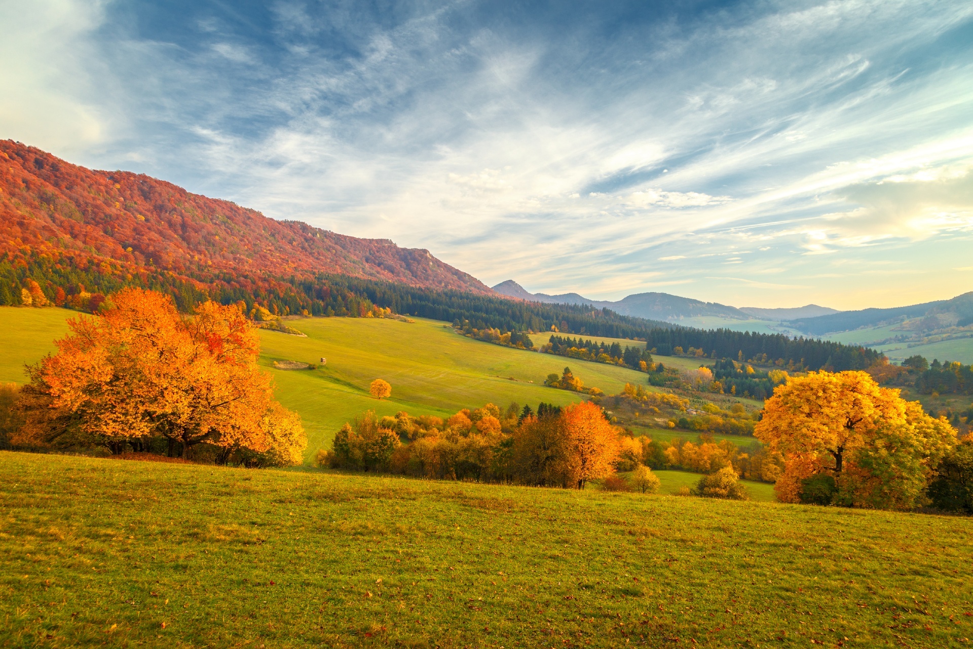 秋のスロフ・ロックス国立自然保護区　スロバキアの風景