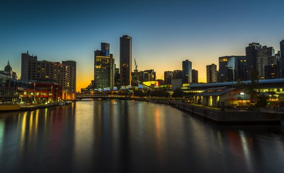 夜明けのメルボルン　オーストラリアの風景