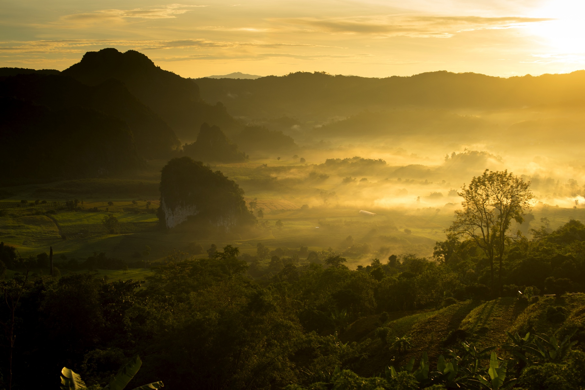 パヤオの風景　タイの風景