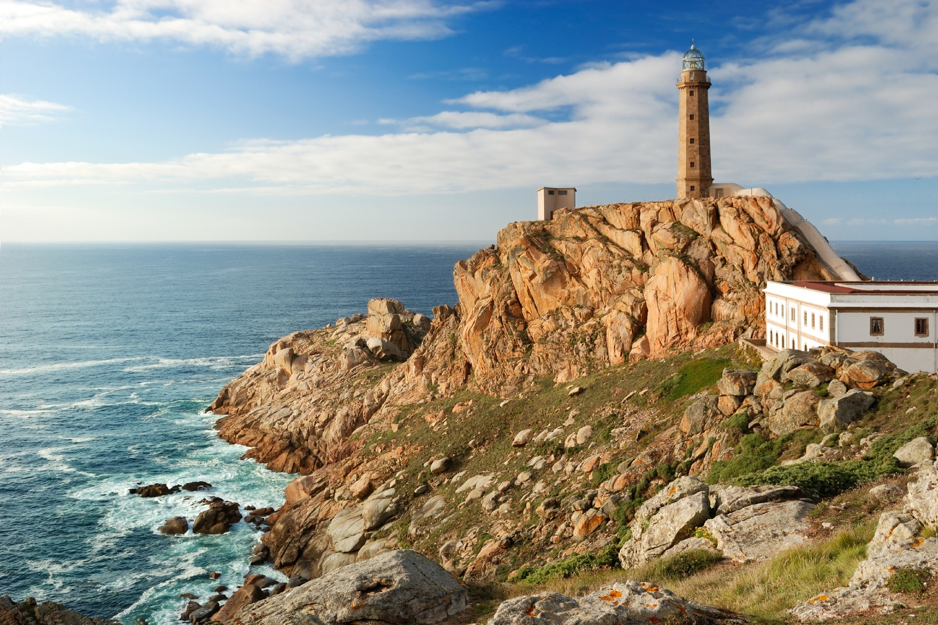 ガリシアの灯台　スペインの風景