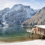 雪のブラーイエス湖　イタリアの風景