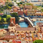 サルデーニャ島ボーザの町並み　イタリアの風景