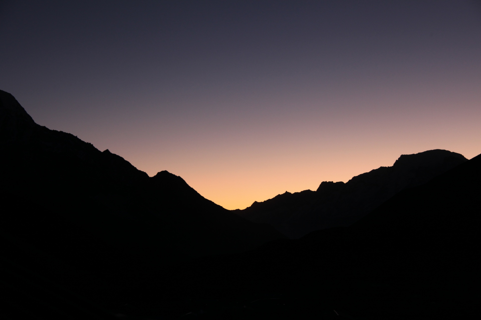 ヒマラヤの夕暮れ　ネパールの風景
