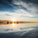 ウユニ塩湖の日の出　ボリビアの風景