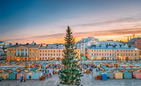 ヘルシンキのクリスマスマーケット　フィンランドのクリスマスの風景