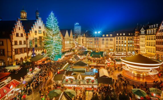 フランクフルトのクリスマスマーケット　ドイツのクリスマス風景