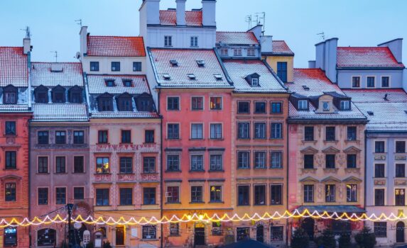 冬の朝のワルシャワ旧市街の風景　ポーランドの風景