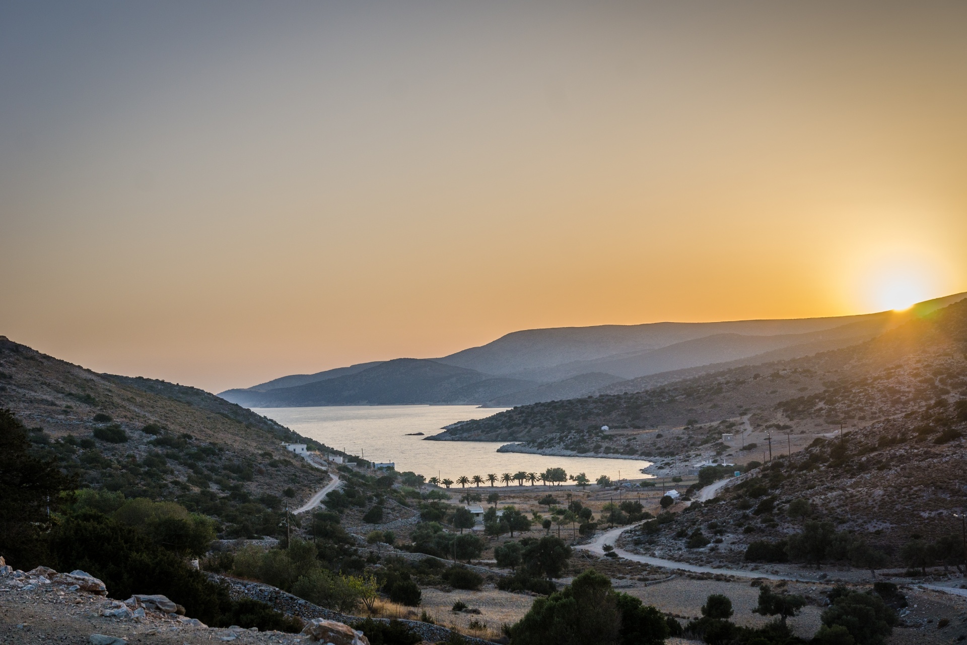 パノルモスビーチ遠景　スコペロス島の風景　ギリシャの風景