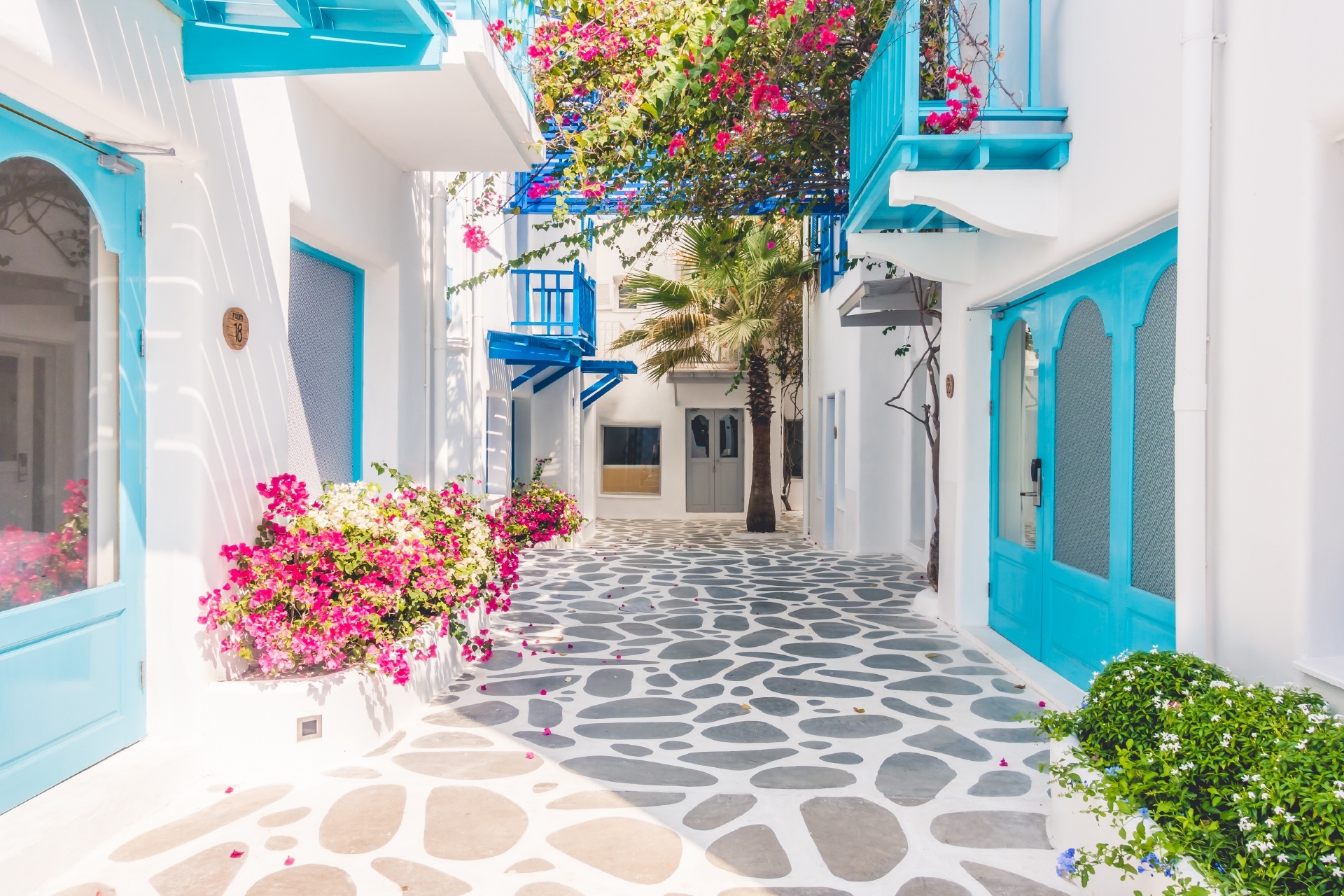 サントリーニ島の路地　ギリシャの風景