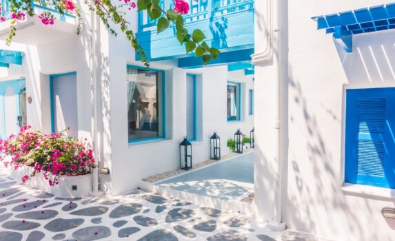 サントリーニ島の美しい路地　ギリシャの風景
