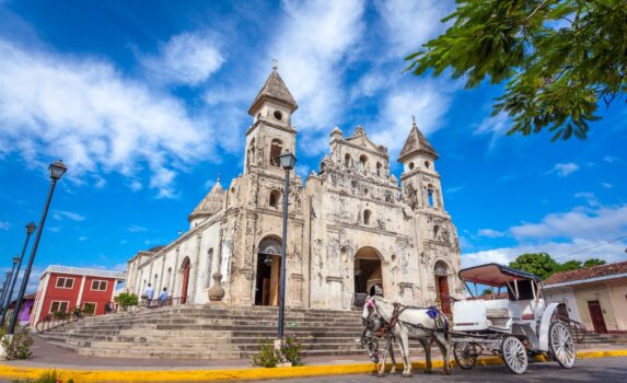 グラナダのグアダルーペ教会　ニカラグアの風景