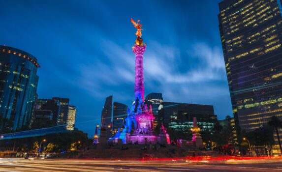 夕暮れのメキシコ・シティ　メキシコの風景