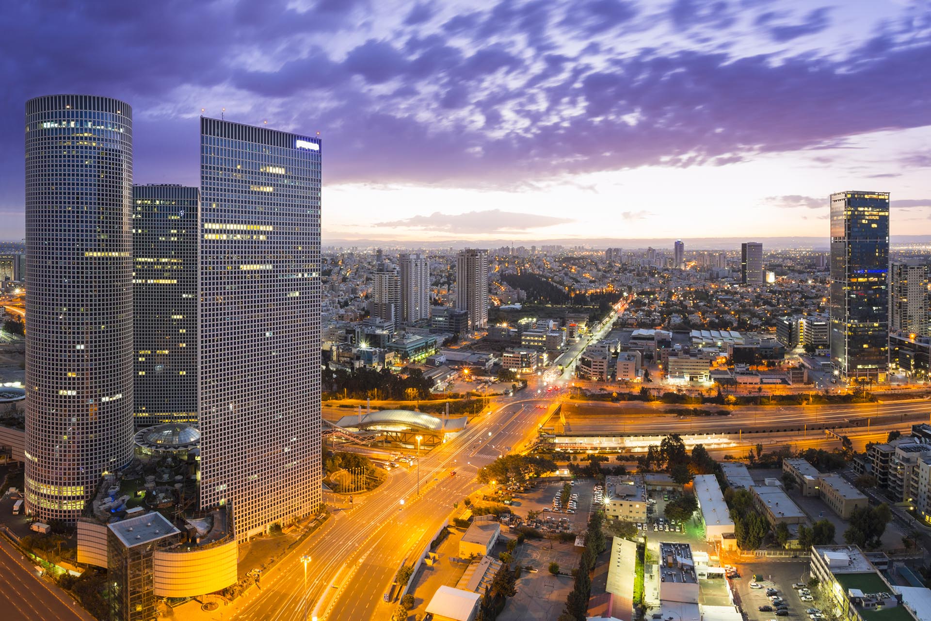 夕暮れのテルアビブの眺め　イスラエルの風景