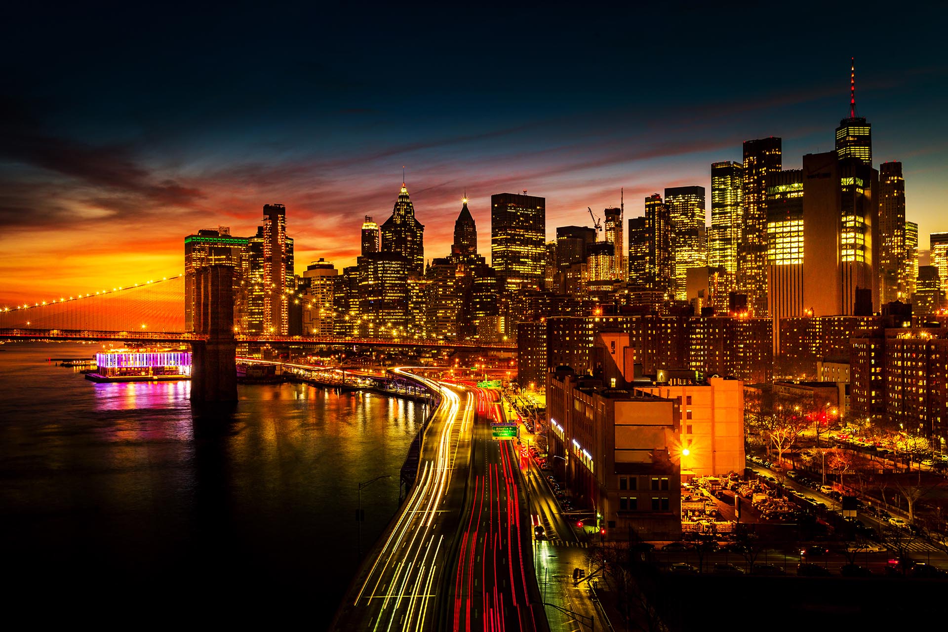 夕暮れ時のニューヨークの風景　アメリカの絶景