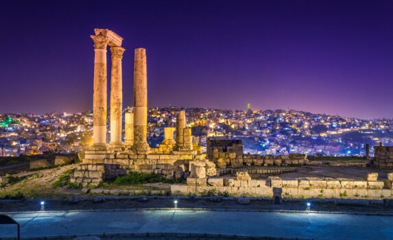 夜のアンマン城塞　ヘラクレス神殿　ヨルダンの風景